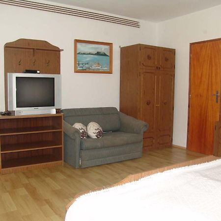 Eifert Haz Bed and Breakfast Balatongyörök Exteriör bild