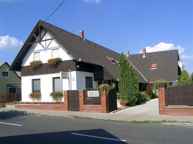 Eifert Haz Bed and Breakfast Balatongyörök Exteriör bild